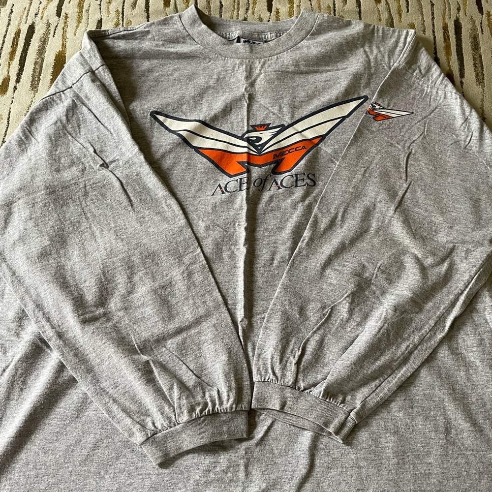 Mecca long sleeve tee